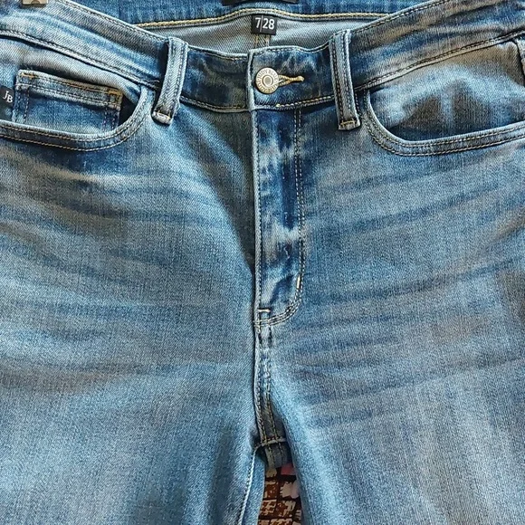 Judy Blue Mid Rise Sz 7 /8 Stretch - Picture 11 of 12